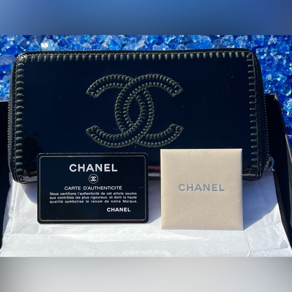 Auth Chanel FULL INCLUSION Zip Wallet, Black Patent Leather Silver Hardware, EUC - Picture 5 of 12